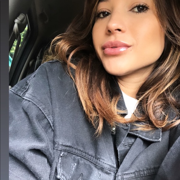 hollytomita
